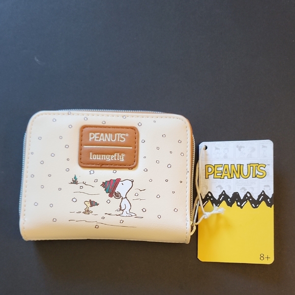 Loungefly Handbags - Loungefly Peanuts Snoopy Christmas Wreath Wallet. NWT.